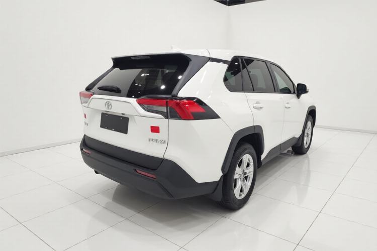 Used Toyota RAV4 2020 2.0L CVT Two-Wheel Drive Urban Edition Rear Right 45 Deg