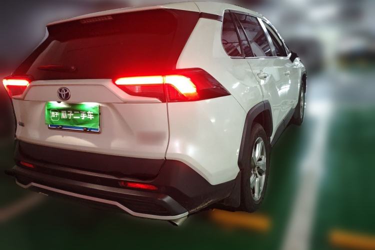 Used Toyota RAV4 2020 Dual-Engine 2.5L E-CVT Two-Wheel Drive Elite Edition Rear Right 45 Deg