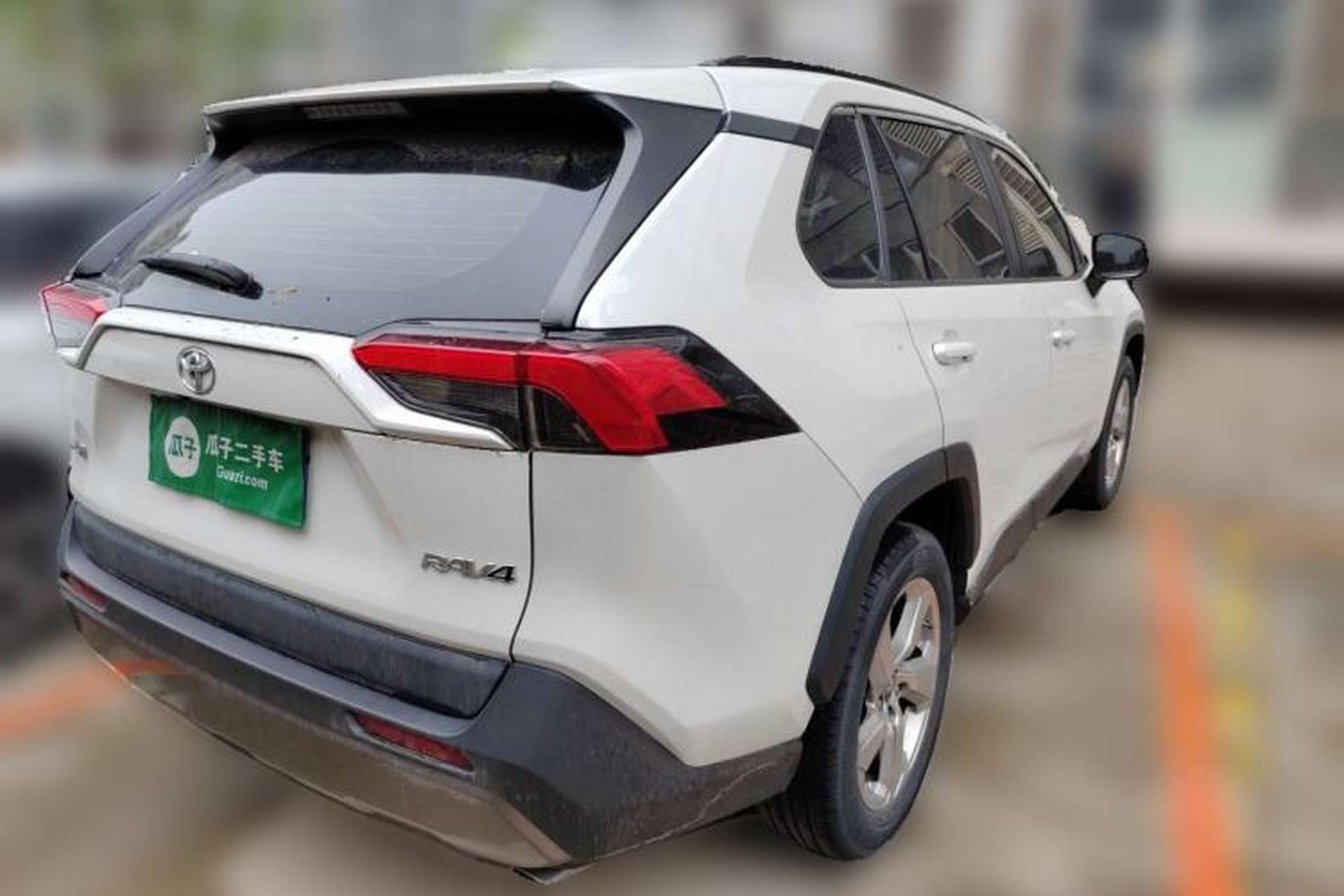 Used Toyota RAV4 2020 2.0L CVT Two-Wheel Drive Fashion Edition Rear Right 45 Deg