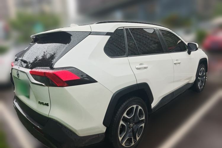 Used Toyota RAV4 2020 2.0L CVT Two-Wheel Drive Prestige Edition Rear Right 45 Deg