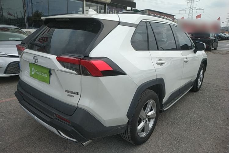 Used Toyota RAV4 2020 2.0L CVT 4x4 Trend Edition Rear Right 45 Deg