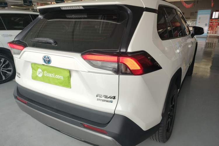 Used Toyota RAV4 2020 Dual-Engine 2.5L E-CVT 4x4 Elite PLUS Edition Rear Right 45 Deg