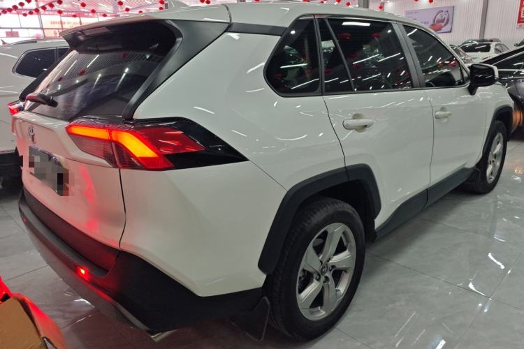 Used Toyota RAV4 2020 2.0L CVT Two-Wheel Drive Fashion PLUS Edition Rear Right 45 Deg