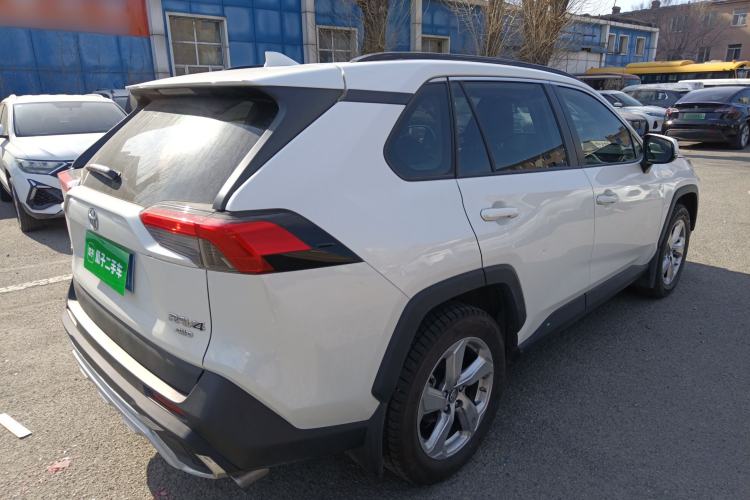 Used Toyota RAV4 2020 2.0L CVT 4x4 Trend Edition Rear Right 45 Deg