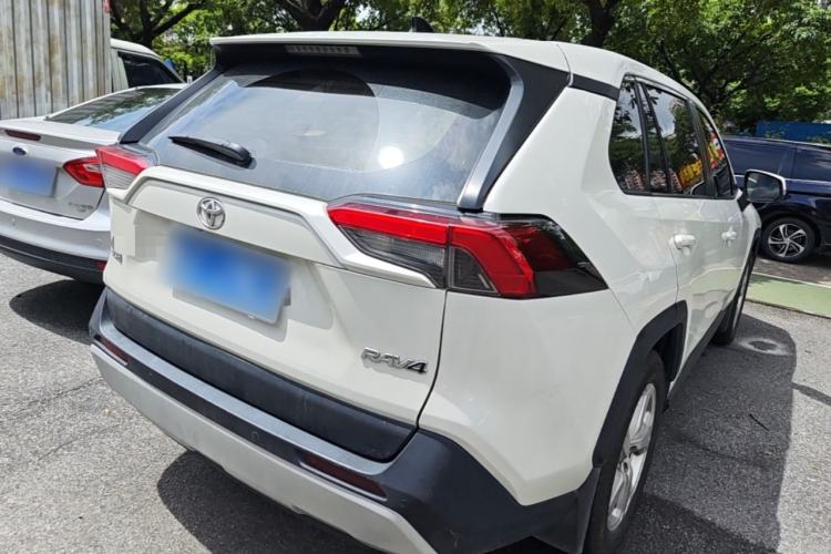 Used Toyota RAV4 2020 2.0L CVT Two-Wheel Drive Fashion Edition Rear Right 45 Deg
