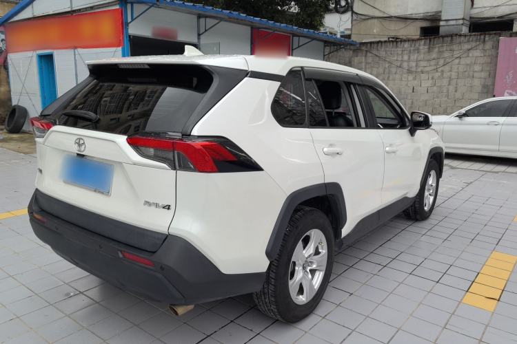 Used Toyota RAV4 2020 2.0L CVT Two-Wheel Drive Urban Edition Rear Right 45 Deg