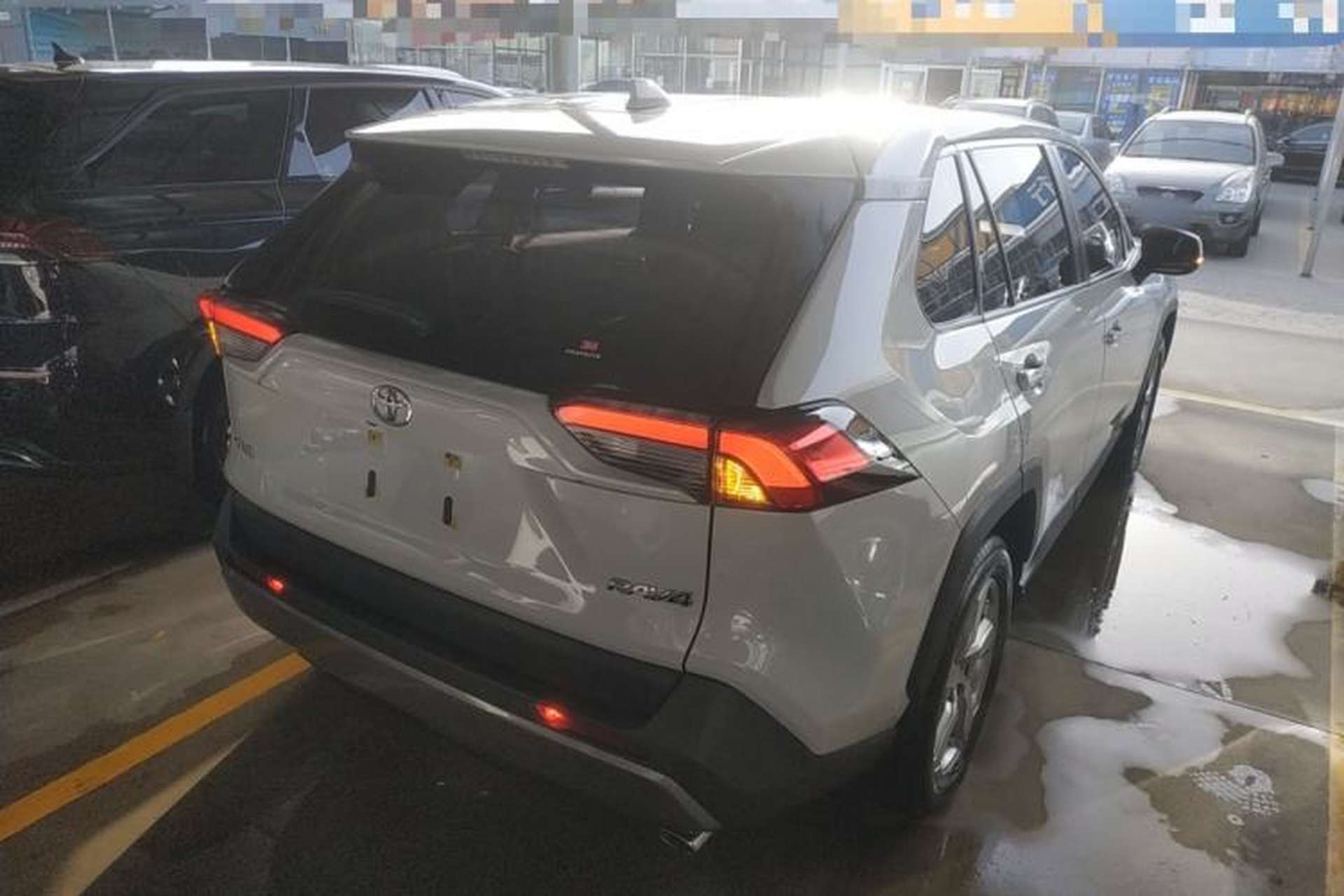 Used Toyota RAV4 2020 2.0L CVT Two-Wheel Drive Fashion PLUS Edition Rear Right 45 Deg