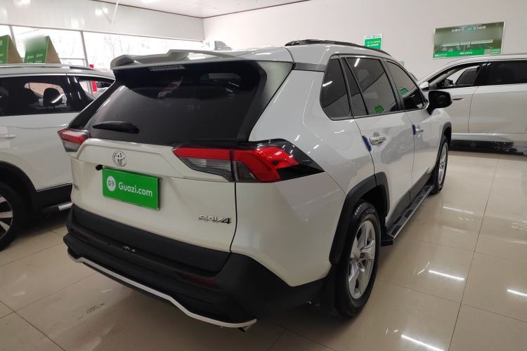 Used Toyota RAV4 2020 2.0L CVT Two-Wheel Drive Urban Edition Rear Right 45 Deg