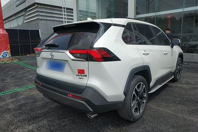 Used Toyota RAV4 2020 2.0L CVT Four-Wheel Drive Prestige Edition Rear Right 45 Deg