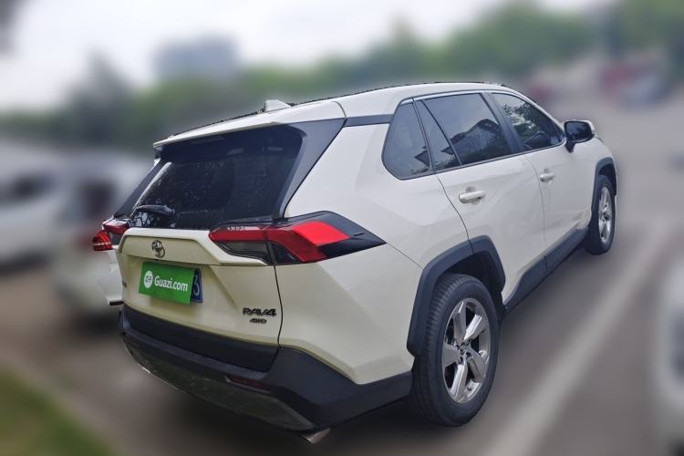 Used Toyota RAV4 2020 2.0L CVT 4x4 Style PLUS Edition Rear Right 45 Deg