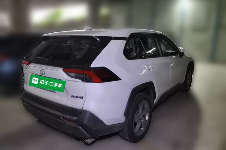 Used Toyota RAV4 2020 2.0L CVT Two-Wheel Drive Fashion Edition Rear Right 45 Deg