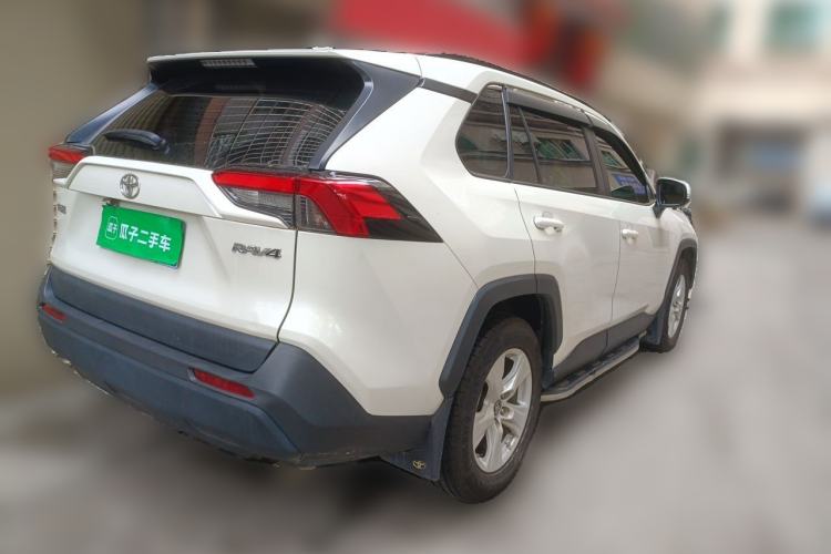 Used Toyota RAV4 2020 2.0L CVT Two-Wheel Drive Urban Edition Rear Right 45 Deg