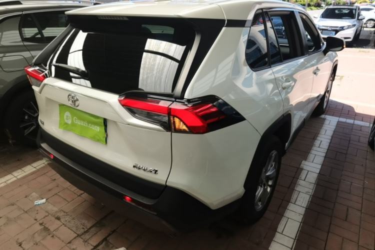 Used Toyota RAV4 2020 2.0L CVT Two-Wheel Drive Fashion Edition Rear Right 45 Deg