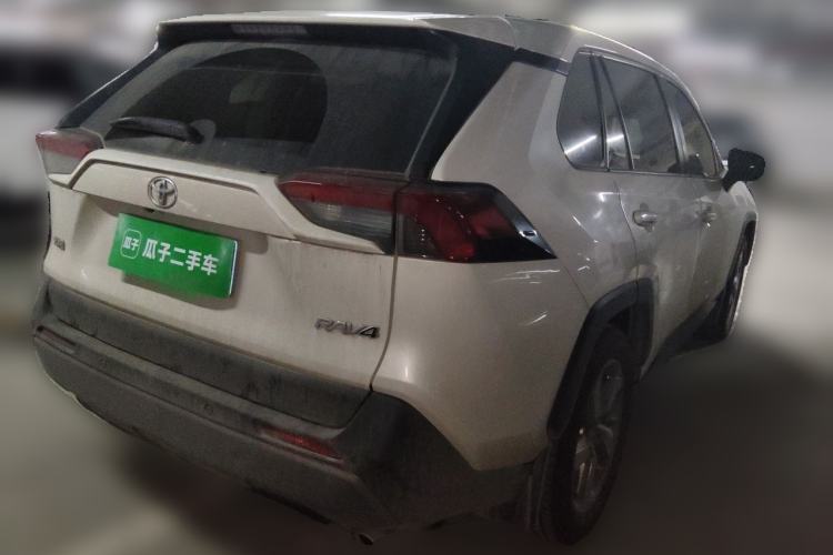 Used Toyota RAV4 2020 2.0L CVT Two-Wheel Drive Fashion Edition Rear Right 45 Deg