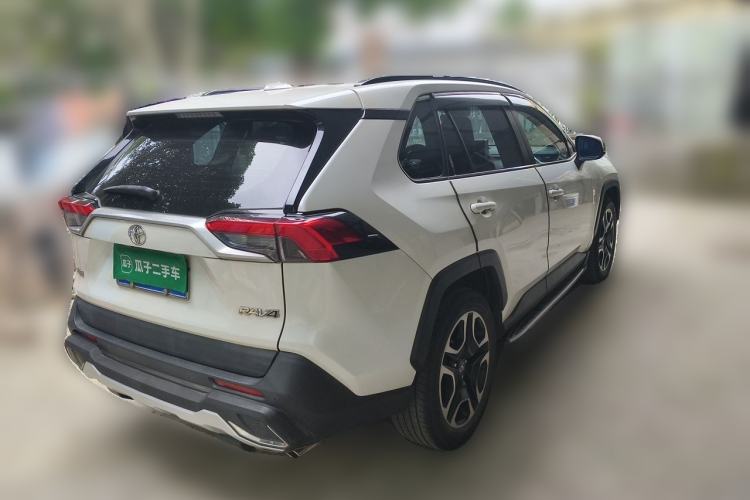 Used Toyota RAV4 2020 2.0L CVT Two-Wheel Drive Prestige Edition Rear Right 45 Deg