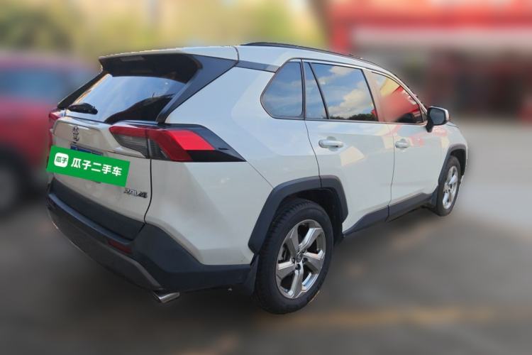 Used Toyota RAV4 2020 2.0L CVT Two-Wheel Drive Fashion Edition Rear Right 45 Deg