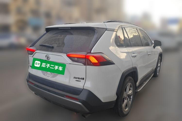 Used Toyota RAV4 2020 2.0L CVT 4x4 Trend Edition Rear Right 45 Deg
