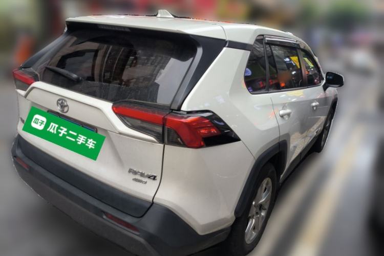 Used Toyota RAV4 2020 2.0L CVT 4x4 Trend Edition Rear Right 45 Deg