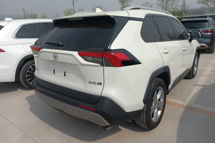 Used Toyota RAV4 2020 2.0L CVT Two-Wheel Drive Fashion Edition Rear Right 45 Deg
