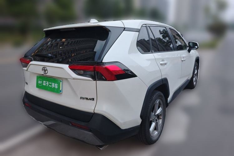 Used Toyota RAV4 2020 2.0L CVT Two-Wheel Drive Fashion PLUS Edition Rear Right 45 Deg