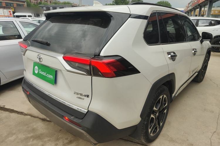 Used Toyota RAV4 2020 2.0L CVT Four-Wheel Drive Prestige Edition Rear Right 45 Deg