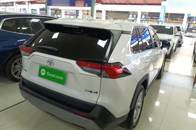 Used Toyota RAV4 2020 2.0L CVT Two-Wheel Drive Fashion PLUS Edition Rear Right 45 Deg