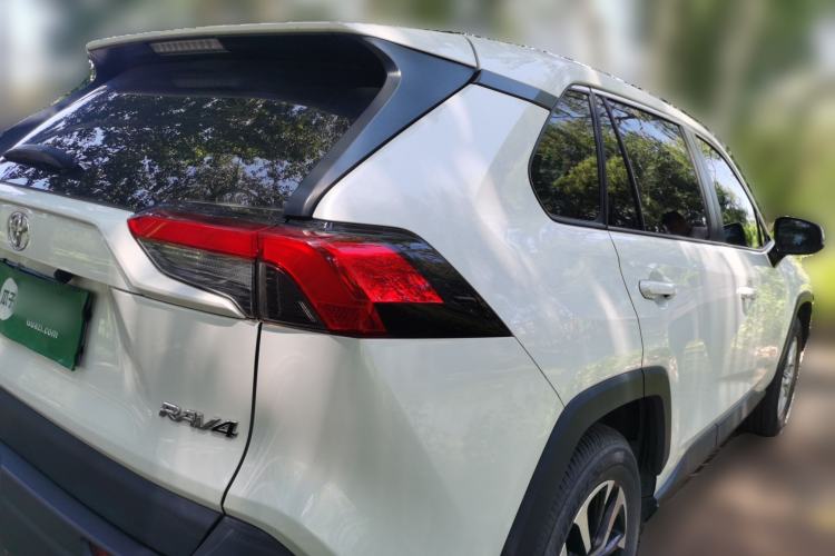 Used Toyota RAV4 2020 2.0L CVT Two-Wheel Drive Urban Edition Rear Right 45 Deg