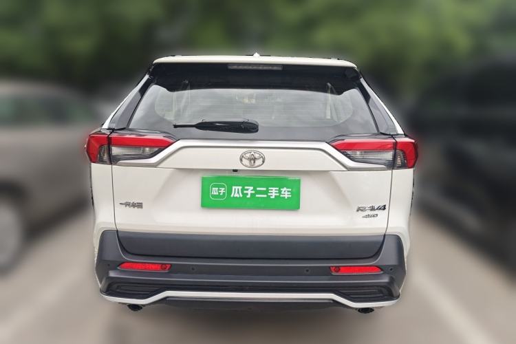 Used Toyota RAV4 2020 2.0L CVT Four-Wheel Drive Prestige Edition Rear