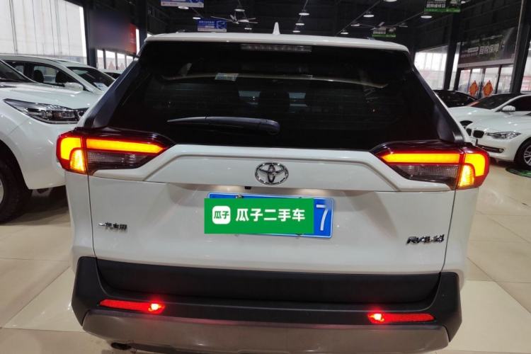Used Toyota RAV4 2020 2.0L CVT Two-Wheel Drive Fashion PLUS Edition Rear