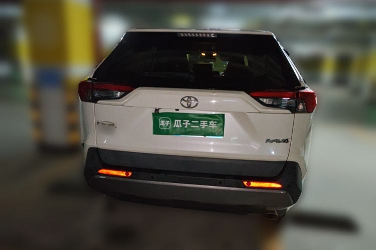 Used Toyota RAV4 2020 2.0L CVT Two-Wheel Drive Fashion Edition Rear