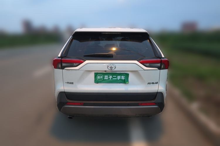 Used Toyota RAV4 2020 2.0L CVT Two-Wheel Drive Fashion Edition Rear