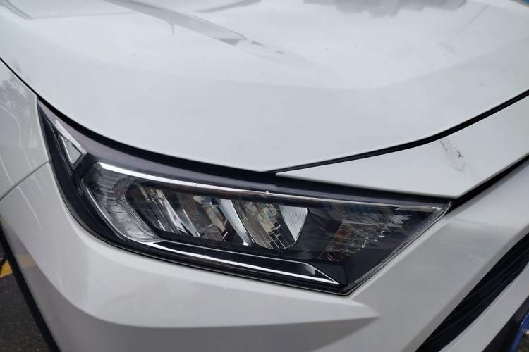 Used Toyota RAV4 2020 Dual-Engine 2.5L E-CVT Two-Wheel Drive Elite Edition Right Front Headlight