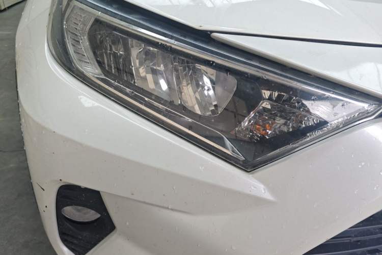 Used Toyota RAV4 2020 2.0L CVT Two-Wheel Drive Fashion PLUS Edition Right Front Headlight