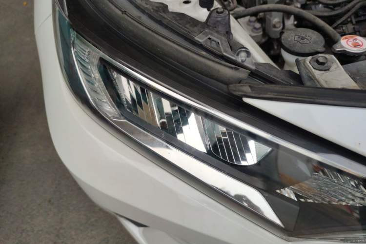 Used Toyota RAV4 2020 2.0L CVT Two-Wheel Drive Fashion Edition Right Front Headlight