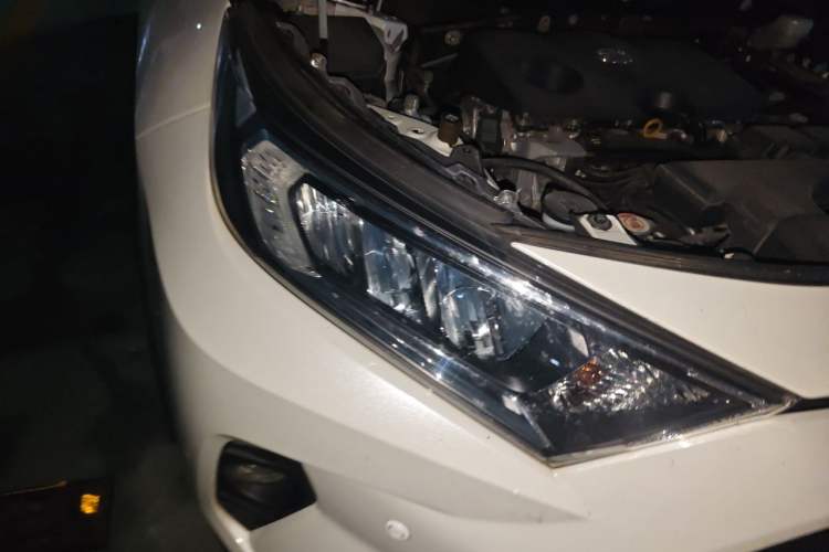 Used Toyota RAV4 2020 2.0L CVT Two-Wheel Drive Fashion PLUS Edition Right Front Headlight
