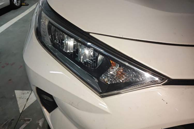 Used Toyota RAV4 2020 2.0L CVT Two-Wheel Drive Fashion PLUS Edition Right Front Headlight