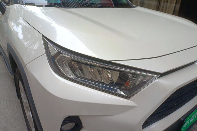 Used Toyota RAV4 2020 2.0L CVT Two-Wheel Drive Urban Edition Right Front Headlight