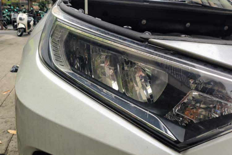 Used Toyota RAV4 2020 2.0L CVT Two-Wheel Drive Fashion Edition Right Front Headlight