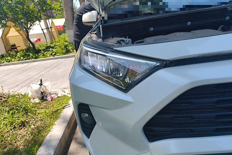 Used Toyota RAV4 2020 2.0L CVT Two-Wheel Drive Fashion PLUS Edition Right Front Headlight
