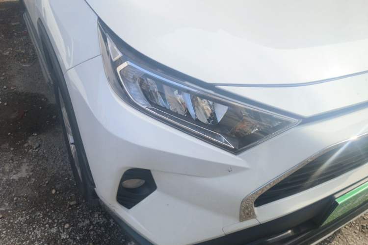 Used Toyota RAV4 2020 2.0L CVT 4x4 Trend Edition Right Front Headlight