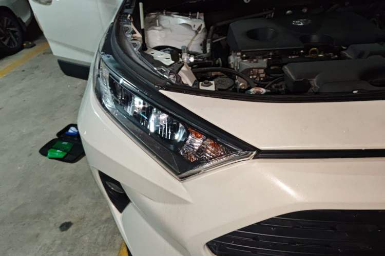 Used Toyota RAV4 2020 2.0L CVT Two-Wheel Drive Fashion Edition Right Front Headlight
