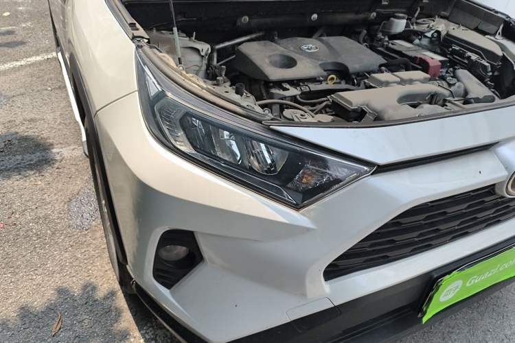 Used Toyota RAV4 2020 2.0L CVT Two-Wheel Drive Urban Edition Right Front Headlight