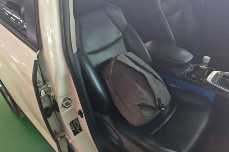Used Toyota RAV4 2020 2.0L CVT 4x4 Trend Edition Right Front Seat