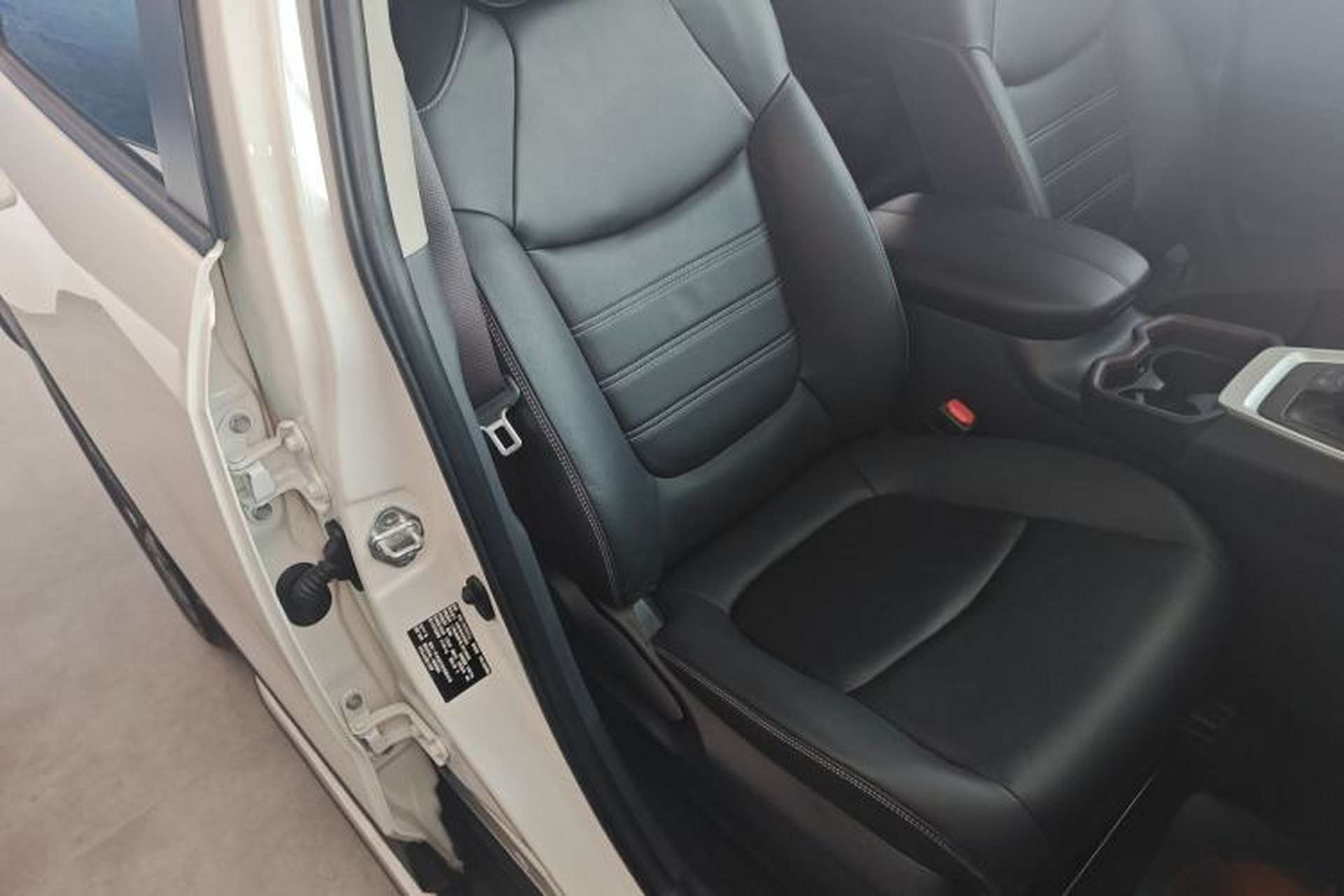 Used Toyota RAV4 2020 2.0L CVT Four-Wheel Drive Prestige Edition Right Front Seat