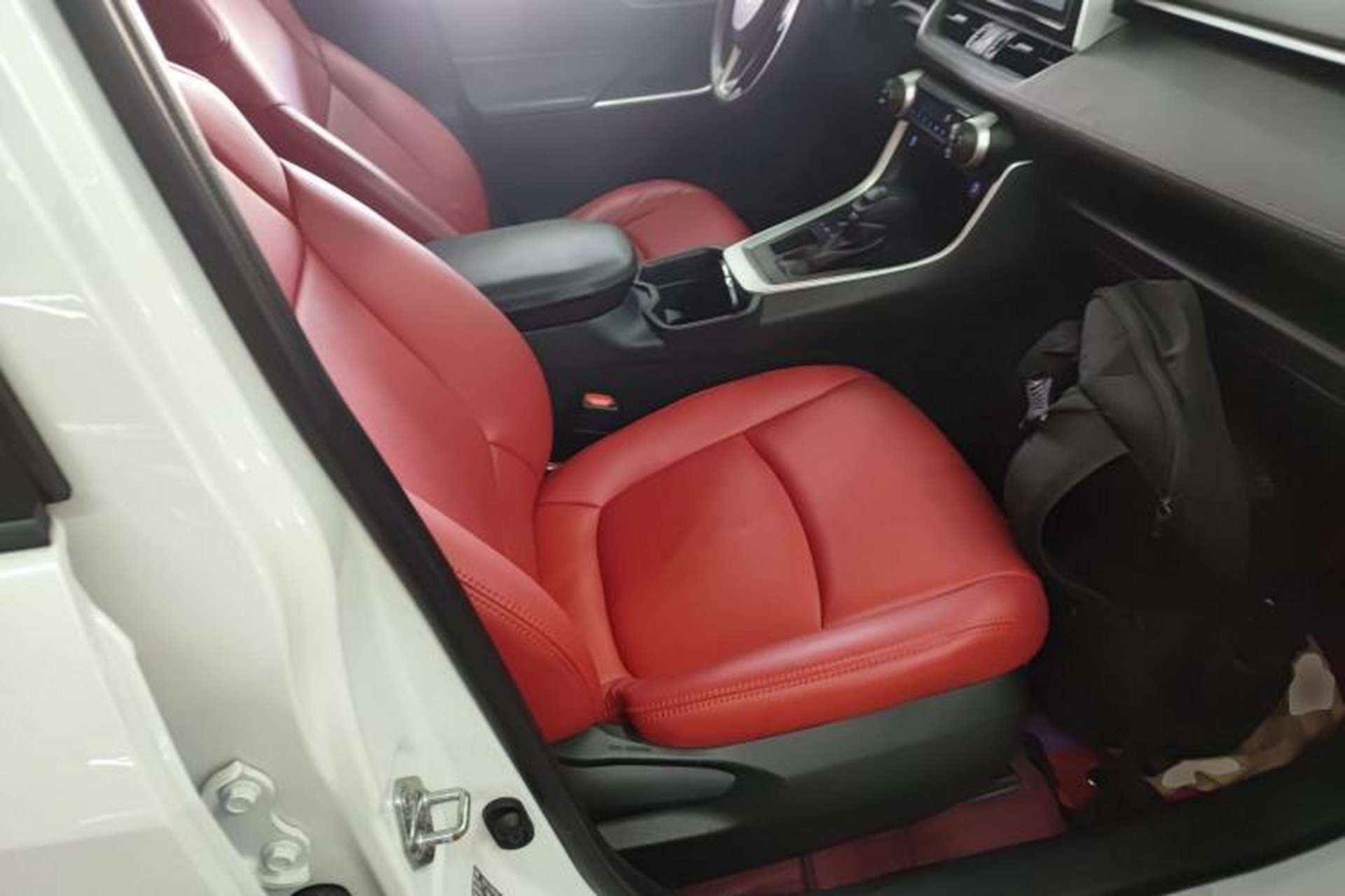 Used Toyota RAV4 2020 2.0L CVT Two-Wheel Drive Fashion Edition Right Front Seat
