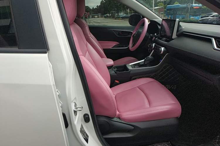 Used Toyota RAV4 2020 2.0L CVT Two-Wheel Drive Urban Edition Right Front Seat