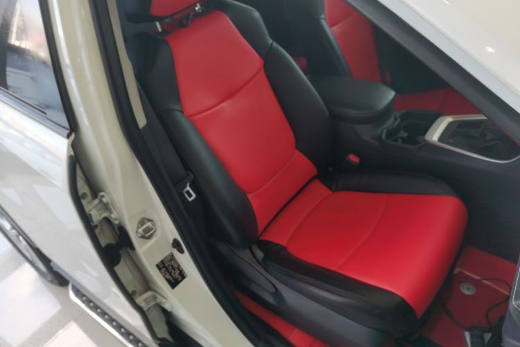 Used Toyota RAV4 2020 2.0L CVT Two-Wheel Drive Fashion Edition Right Front Seat