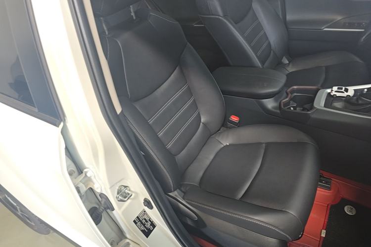 Used Toyota RAV4 2020 2.0L CVT Two-Wheel Drive Prestige Edition Right Front Seat