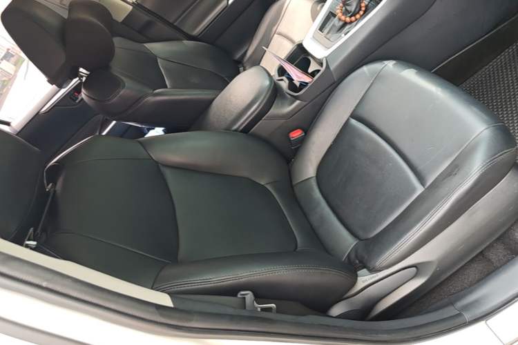 Used Toyota RAV4 2020 2.0L CVT Two-Wheel Drive Fashion Edition Right Front Seat
