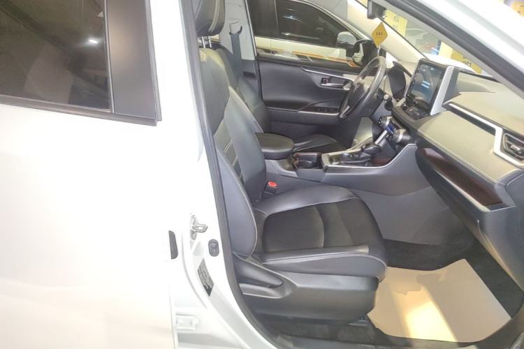 Used Toyota RAV4 2020 Dual-Motor 2.5L E-CVT Four-Wheel Drive Flagship Edition Right Front Seat